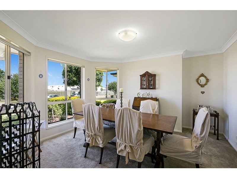 2/14 Village Court, Glenvale QLD 4350