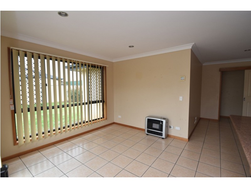 14 Pillar Street, Middle Ridge QLD 4350