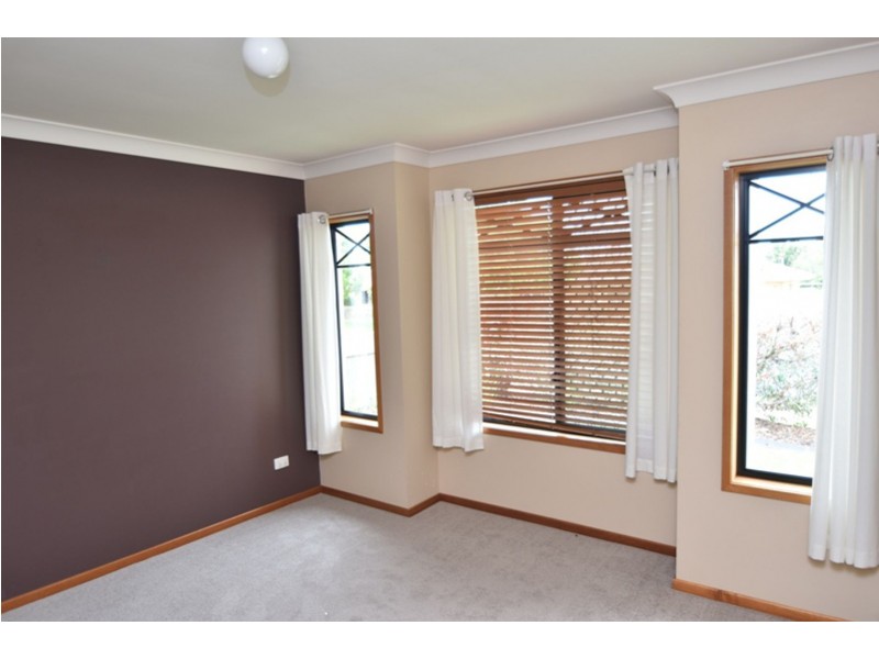 14 Pillar Street, Middle Ridge QLD 4350