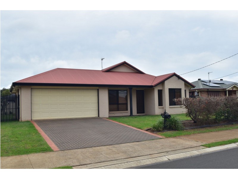14 Pillar Street, Middle Ridge QLD 4350