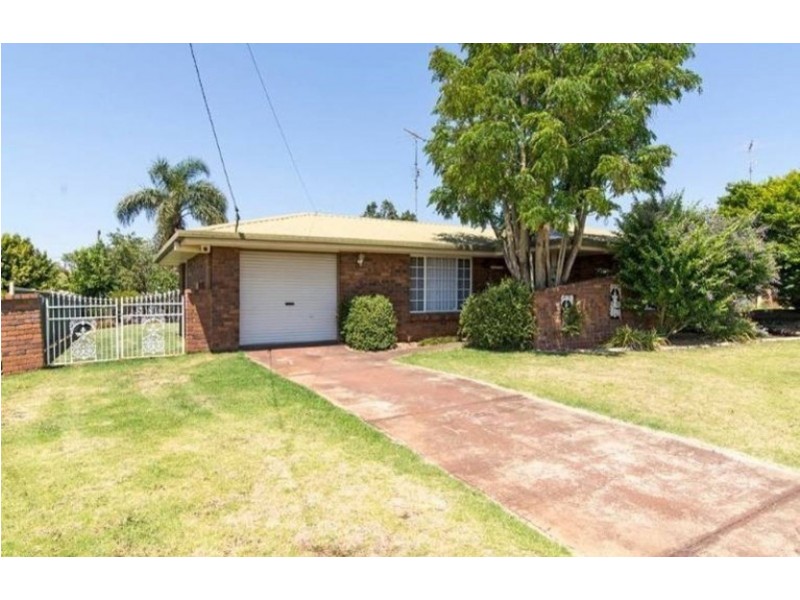 38 Riethmuller Street, Kearneys Spring QLD 4350