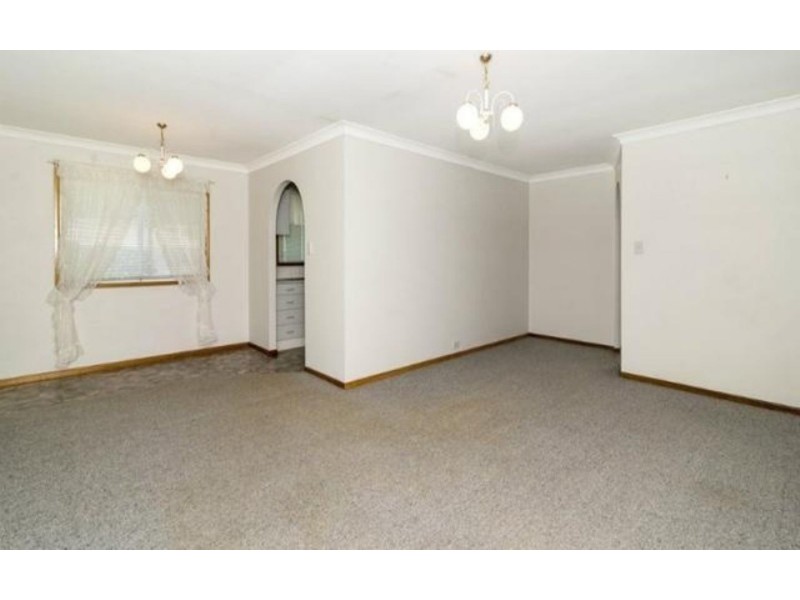 38 Riethmuller Street, Kearneys Spring QLD 4350