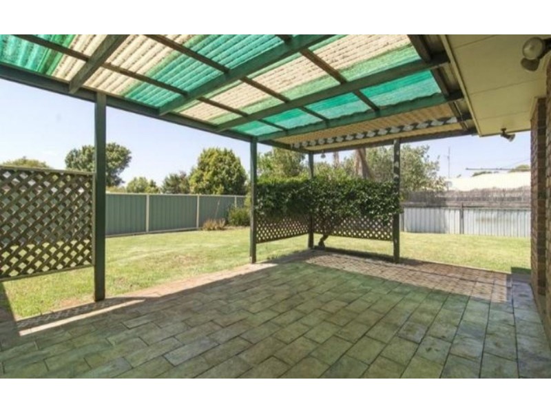 38 Riethmuller Street, Kearneys Spring QLD 4350
