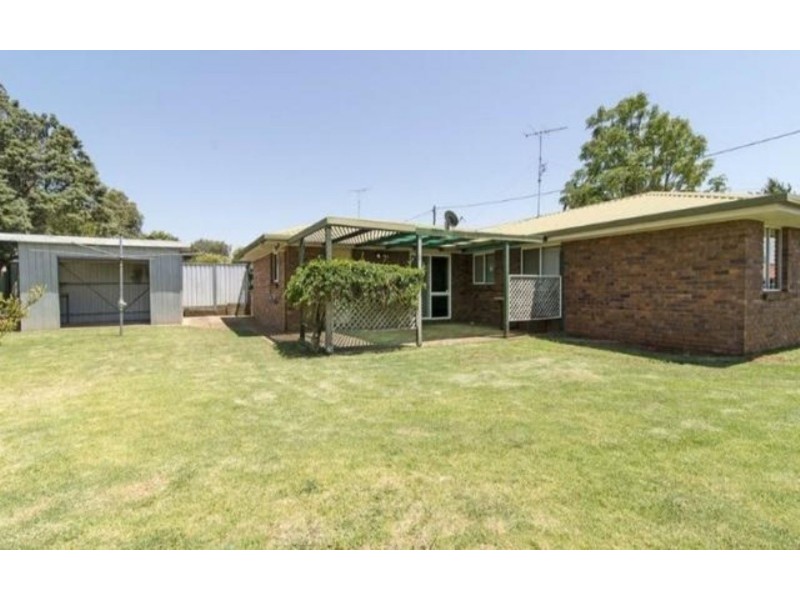 38 Riethmuller Street, Kearneys Spring QLD 4350