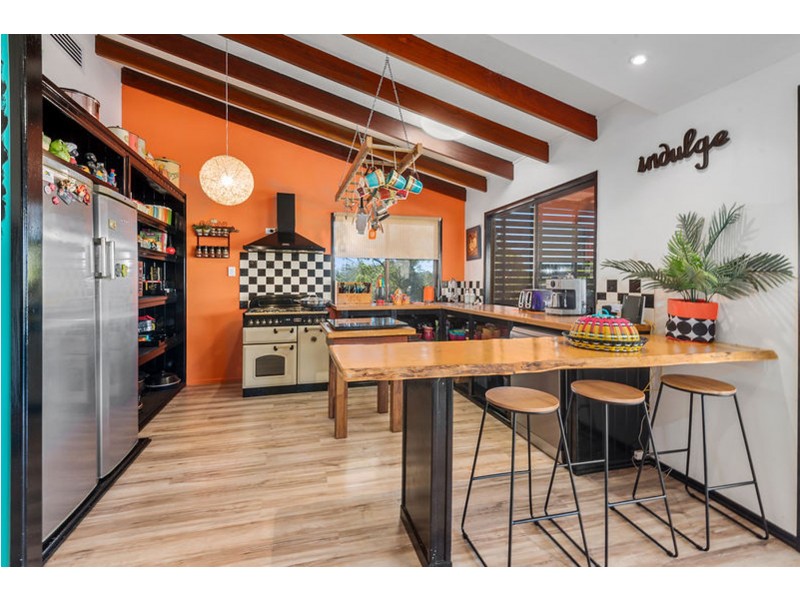 14 Vera Drive, Top Camp QLD 4350