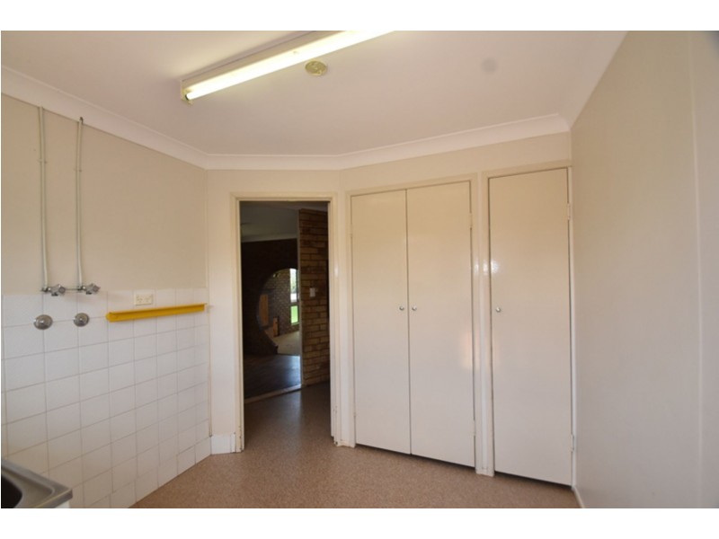3 Elliott Street, Kearneys Spring QLD 4350