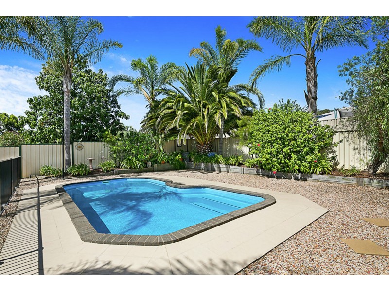 17 Isaac Street, Westbrook QLD 4350