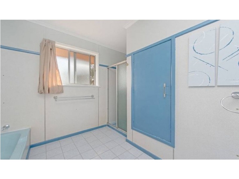 5 Brown Street, Rockville QLD 4350