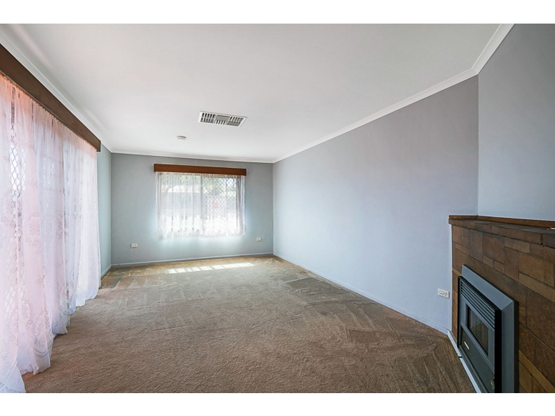 4 Challenor Street, Rockville QLD 4350