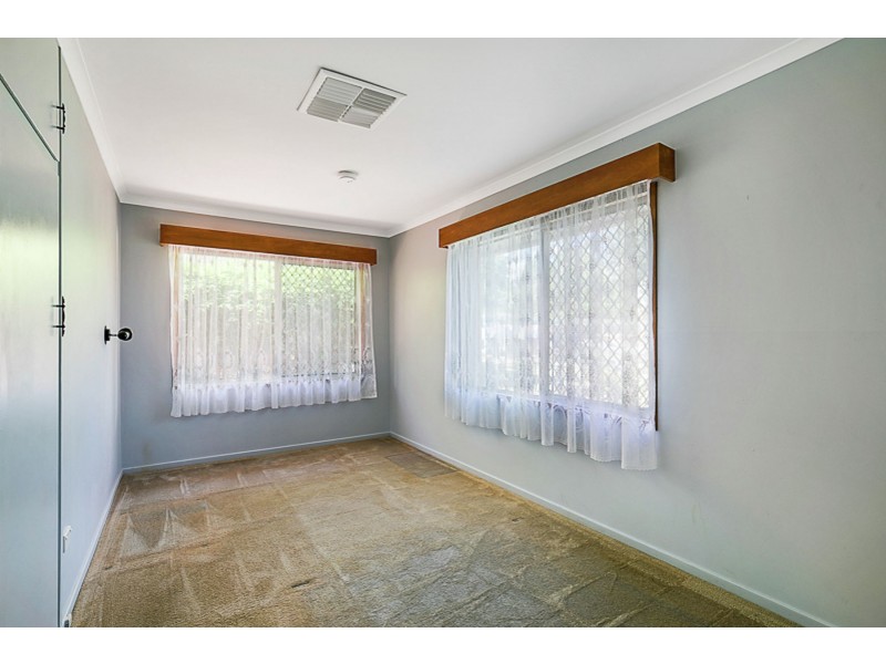 4 Challenor Street, Rockville QLD 4350