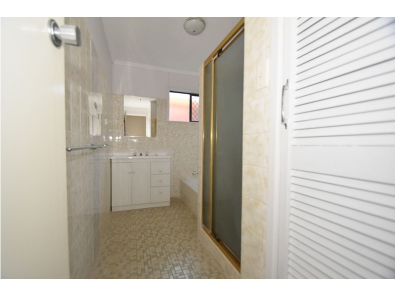 19 Canberra Street, Harristown QLD 4350