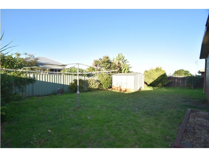 19 Canberra Street, Harristown QLD 4350