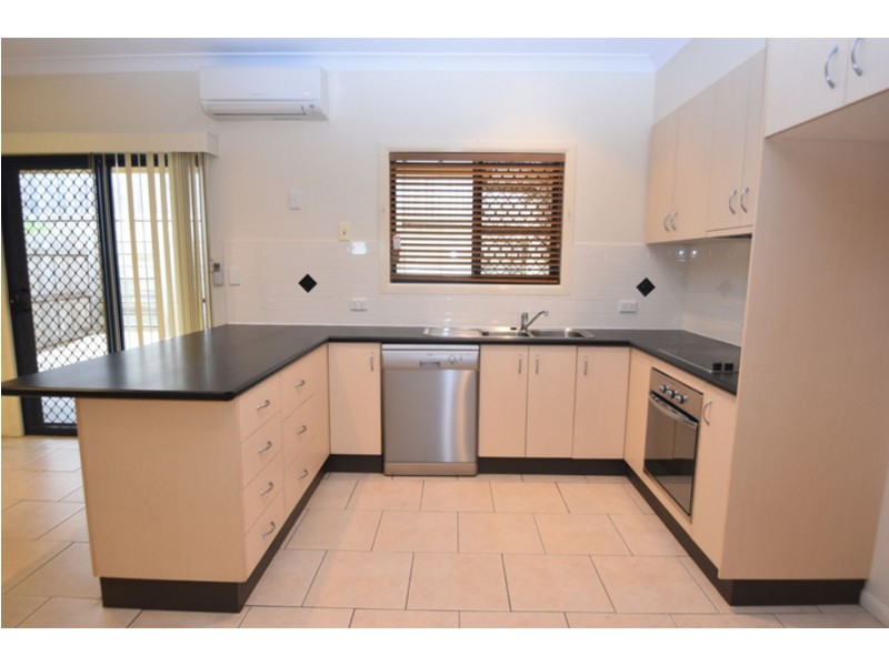 2/18 Cortess Street, Kearneys Spring QLD 4350