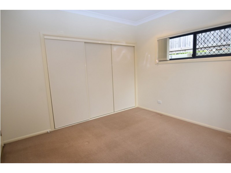 2/18 Cortess Street, Kearneys Spring QLD 4350