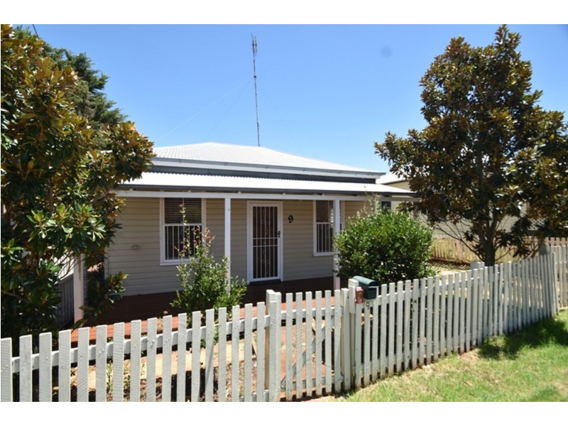 9 Partridge Street, North Toowoomba QLD 4350