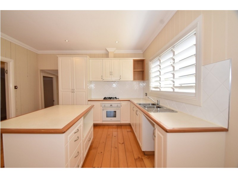 9 Partridge Street, North Toowoomba QLD 4350