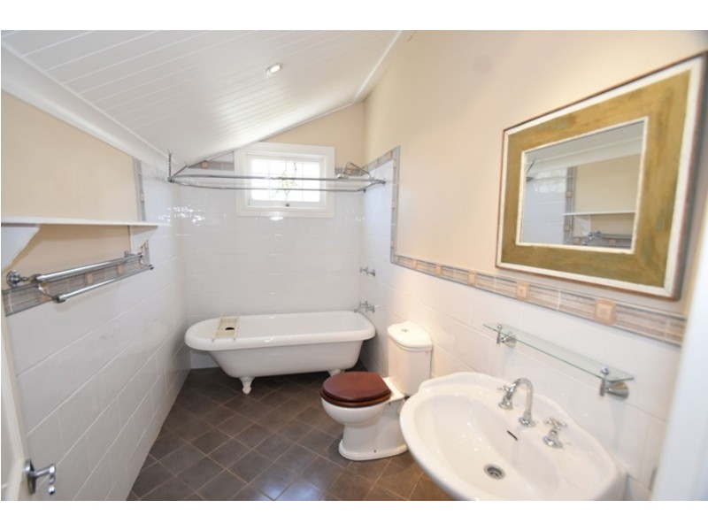 9 Partridge Street, North Toowoomba QLD 4350