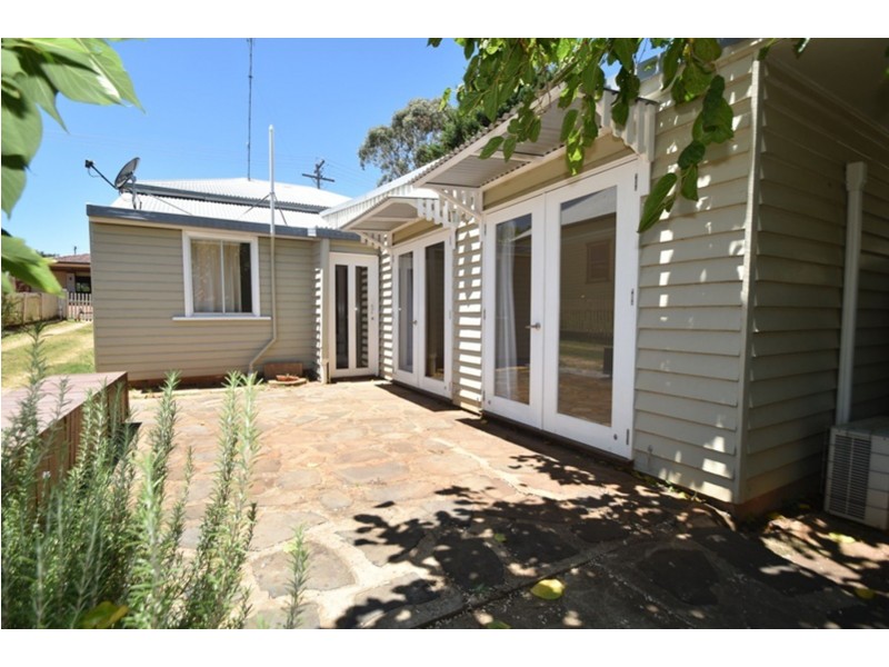 9 Partridge Street, North Toowoomba QLD 4350