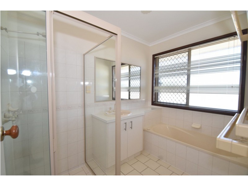 9 Dalzell Crescent, Darling Heights QLD 4350