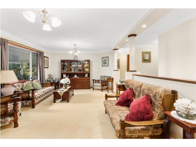 18 Sweetapple Crescent, Centenary Heights QLD 4350