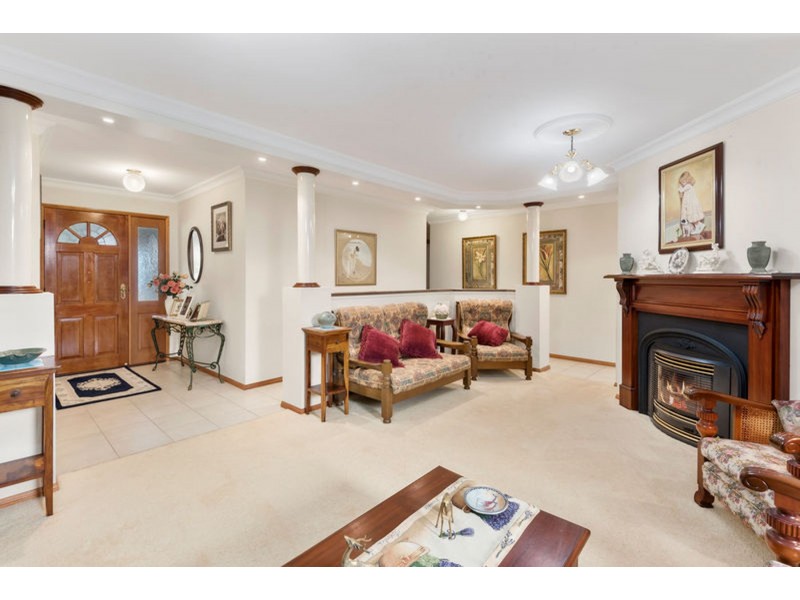 18 Sweetapple Crescent, Centenary Heights QLD 4350