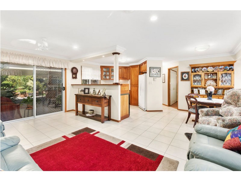 18 Sweetapple Crescent, Centenary Heights QLD 4350