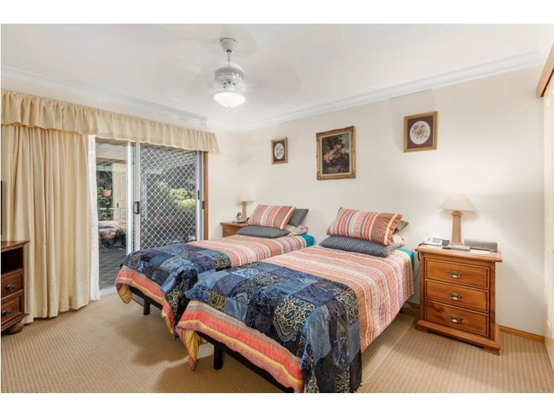 18 Sweetapple Crescent, Centenary Heights QLD 4350