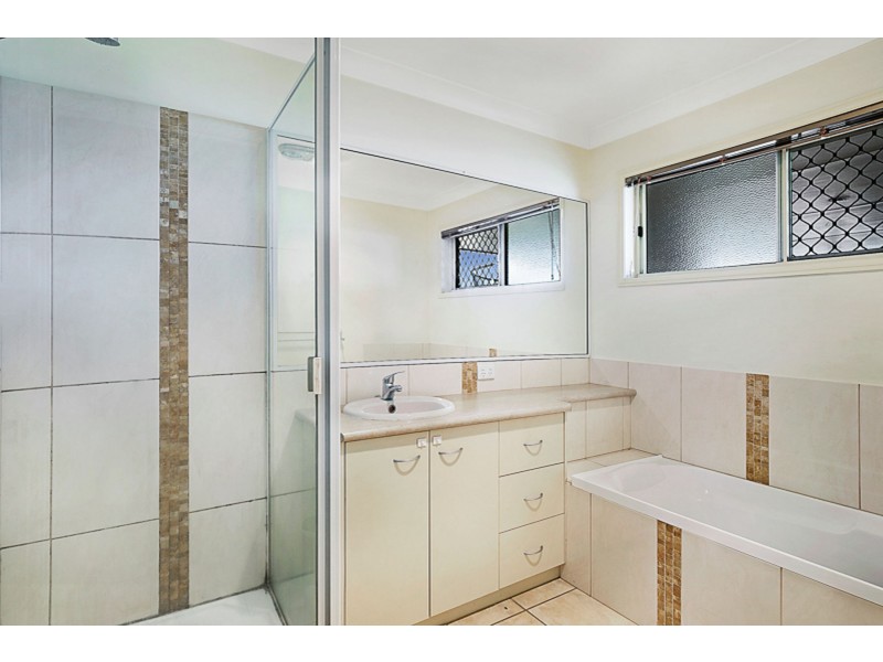 15 Moorina Drive, Harristown QLD 4350