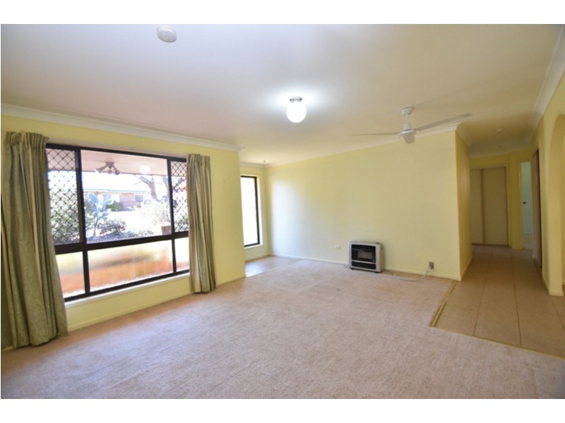 20 Damian Crescent, Kearneys Spring QLD 4350