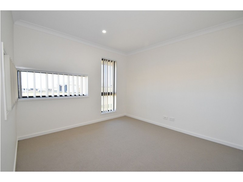 39 Mia Street, Wyreema QLD 4352