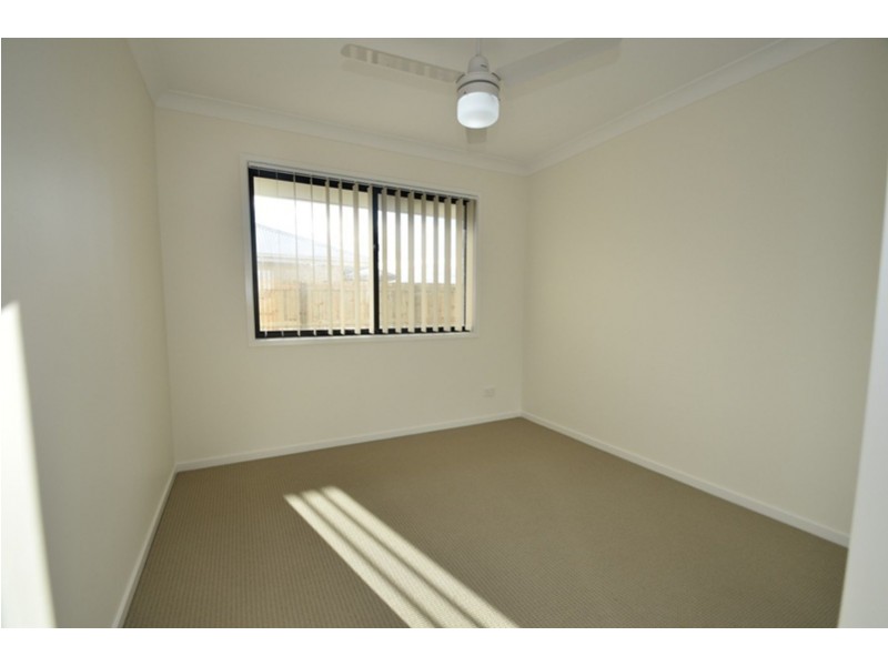 39 Mia Street, Wyreema QLD 4352