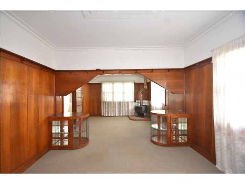 35 Gladstone Street, Newtown QLD 4350