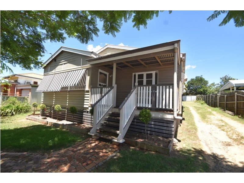 32 Tolmie Street, South Toowoomba QLD 4350