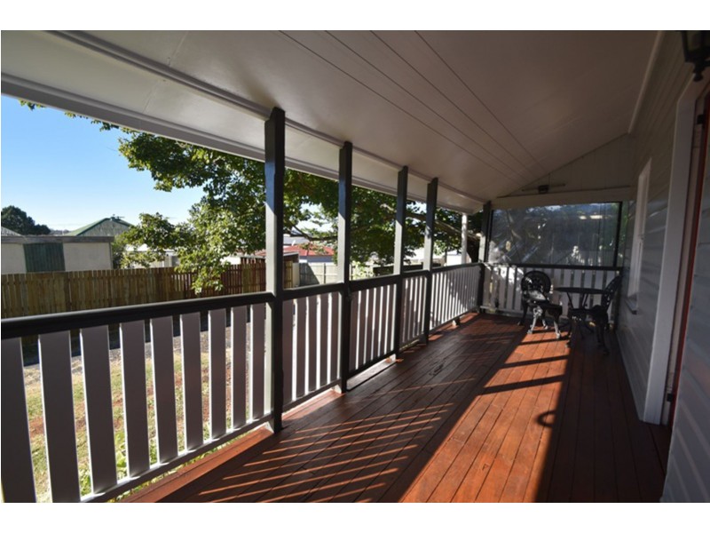 2 Laurel Lane, Toowoomba City QLD 4350