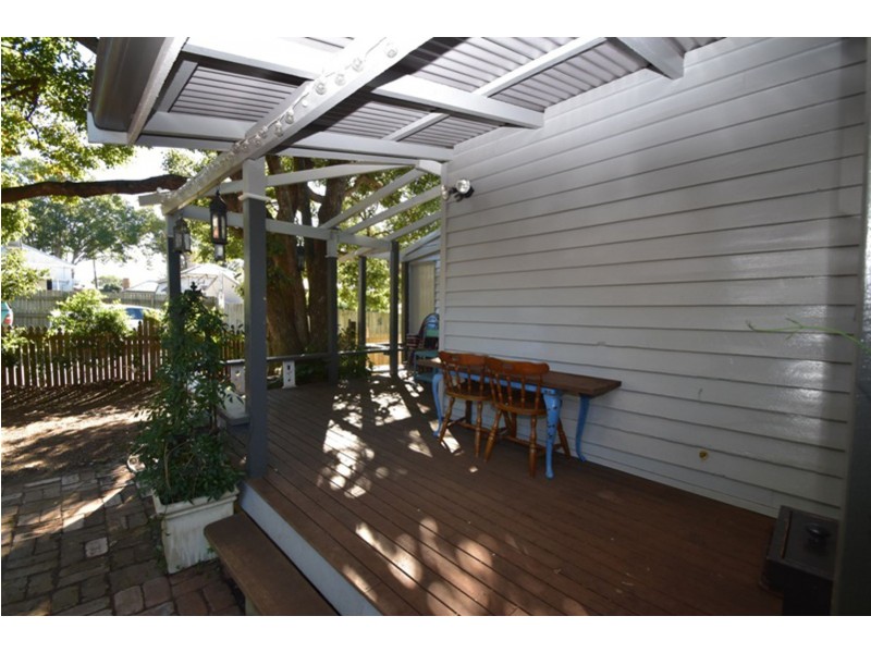 2 Laurel Lane, Toowoomba City QLD 4350