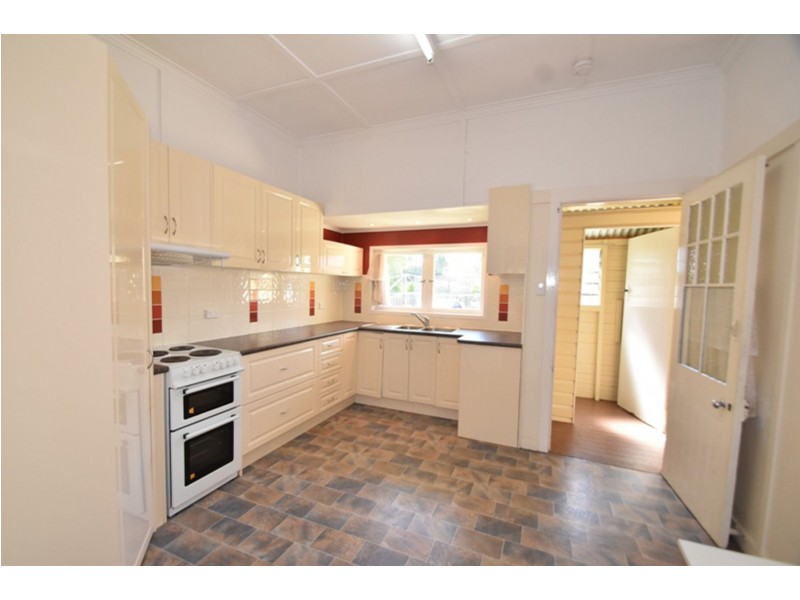 740 Ruthven Street, South Toowoomba QLD 4350