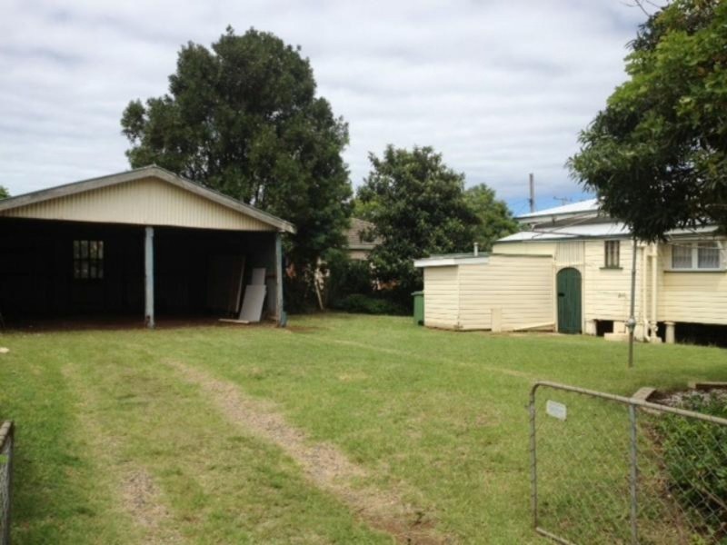 740 Ruthven Street, South Toowoomba QLD 4350
