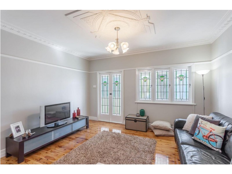 100 Water Street, South Toowoomba QLD 4350