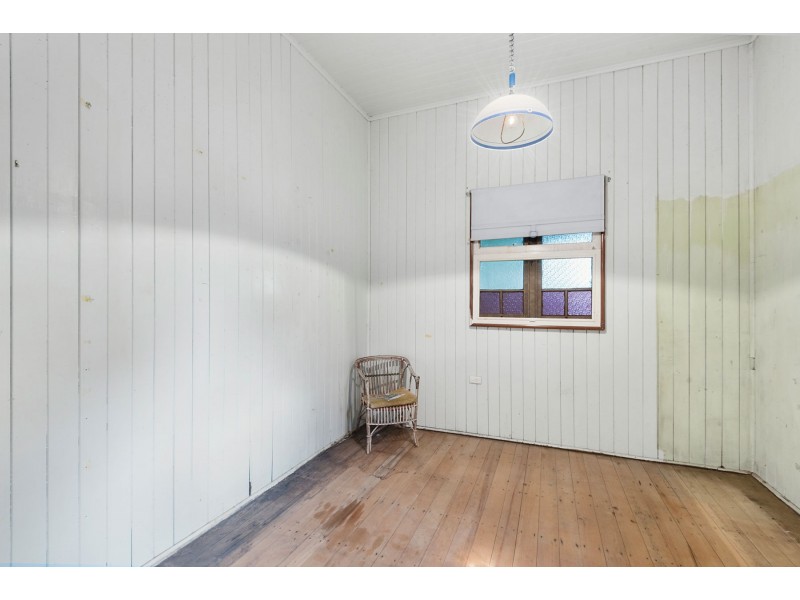187 Campbell Street, Newtown QLD 4350