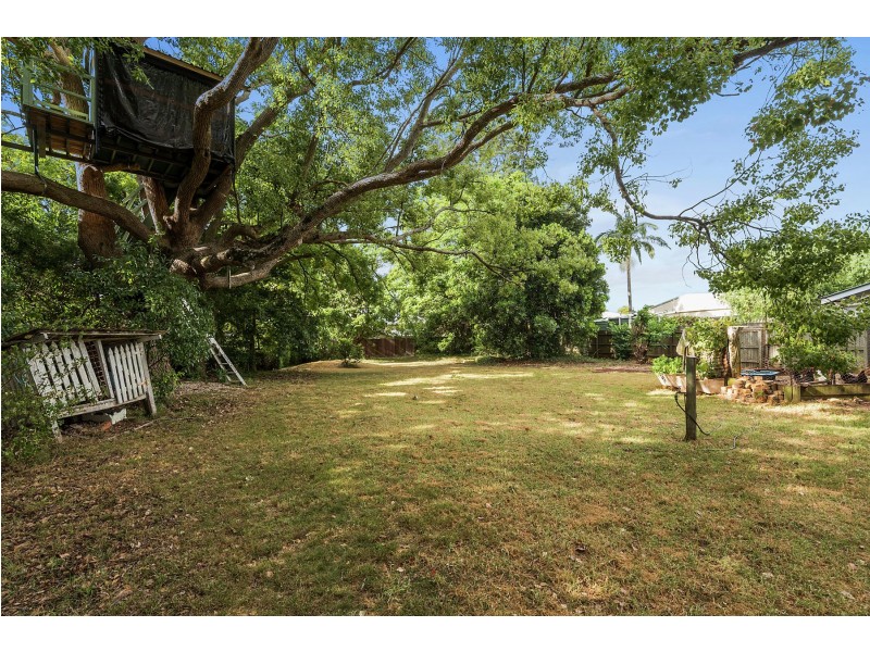 187 Campbell Street, Newtown QLD 4350