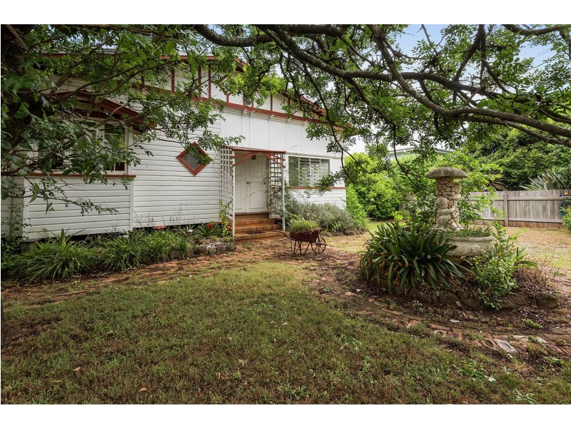 187 Campbell Street, Newtown QLD 4350