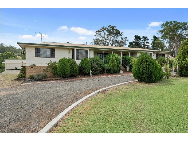 322 Hursley Road, Glenvale QLD 4350
