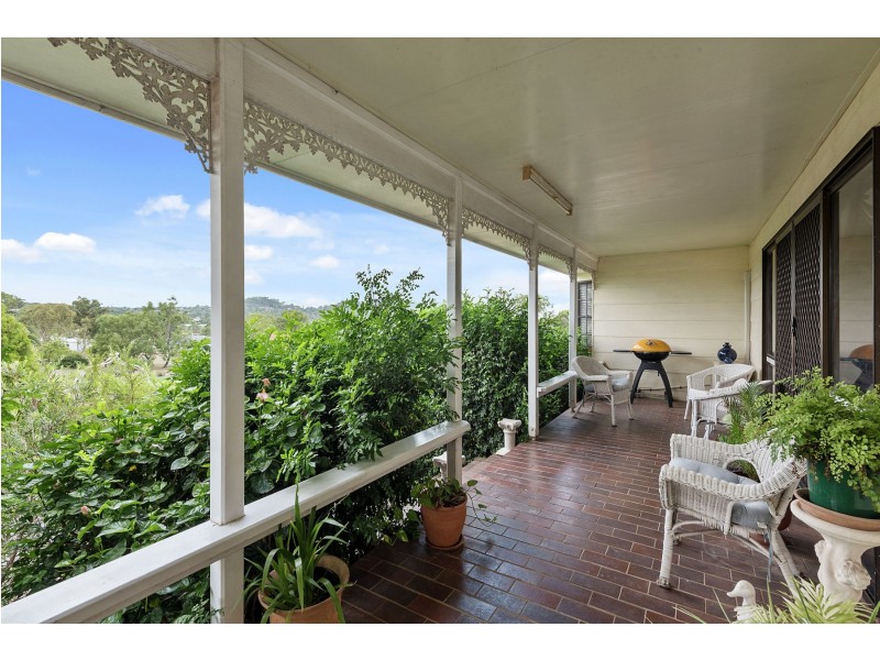 322 Hursley Road, Glenvale QLD 4350