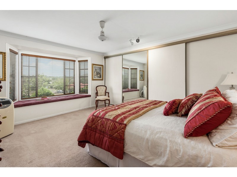 322 Hursley Road, Glenvale QLD 4350