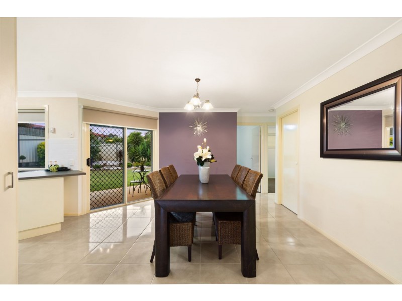 6 Kensington Court, Darling Heights QLD 4350