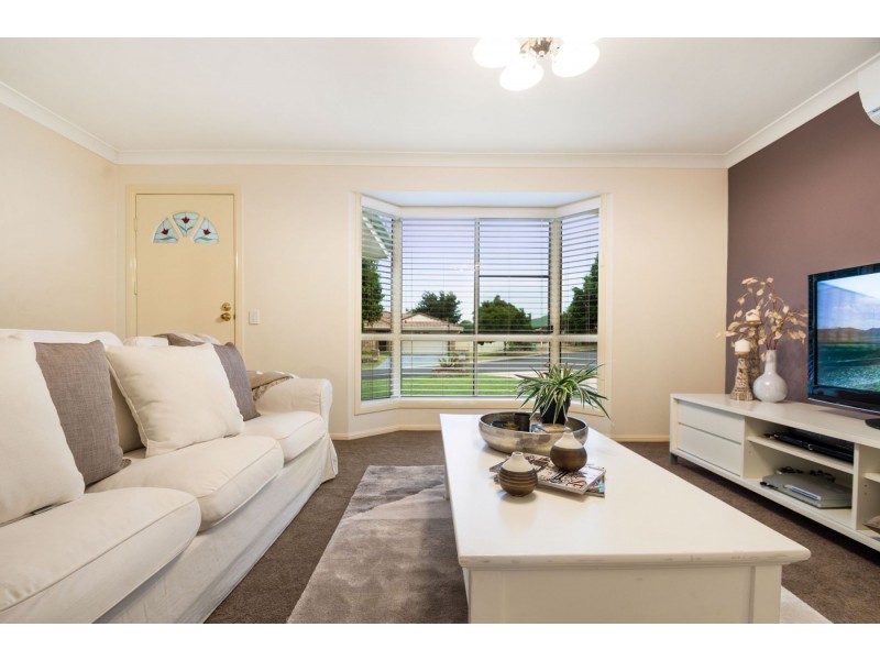 6 Kensington Court, Darling Heights QLD 4350