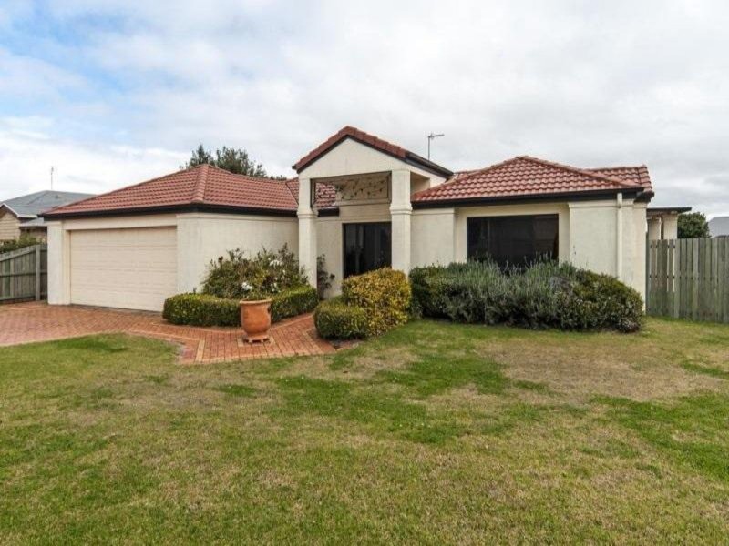 5 Olympus Court, Middle Ridge QLD 4350