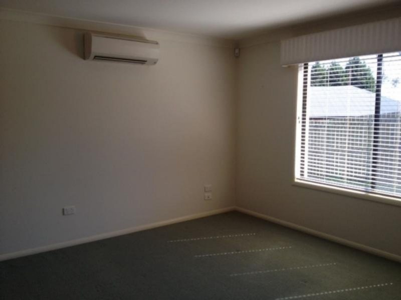 5 Olympus Court, Middle Ridge QLD 4350