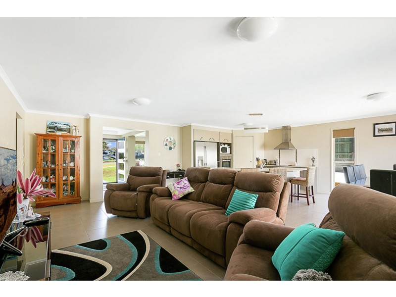 22 Shoesmith Road, Westbrook QLD 4350