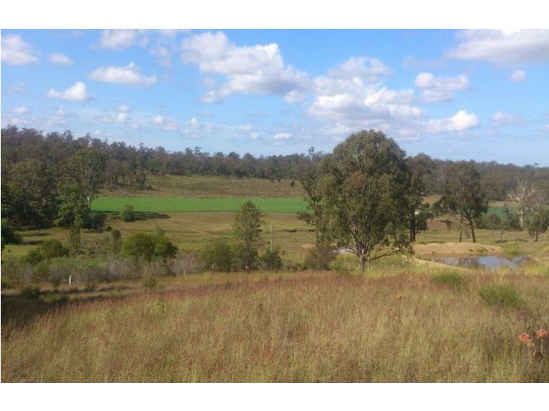 52 Barker Street, Goombungee QLD 4354